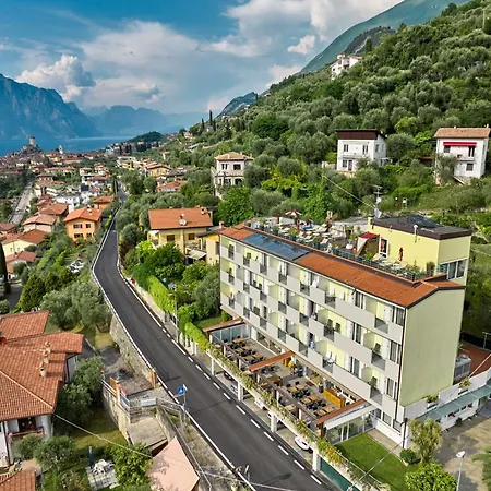 Smeralda Hotel 3*